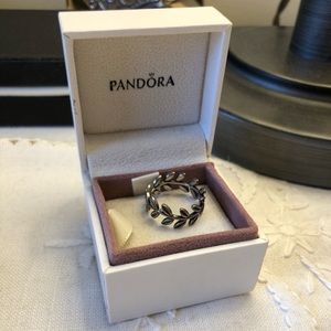 Pandora Laurel Wreath Ring